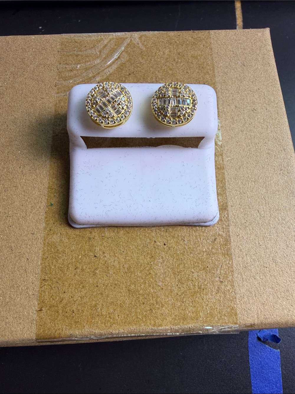 Gold Round Crystal Cluster Stud Earrings - Women Jewelry